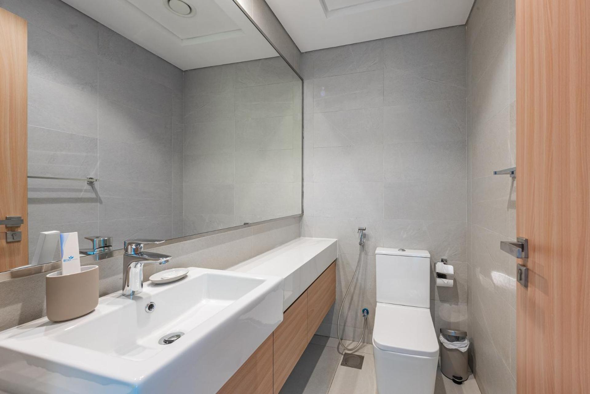 Cozy & Convenient 1Br Haven In Al Jaddaf Apartment Dubai Exterior photo